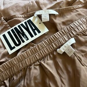 LUNYA Silk Sleep Set Size Medium